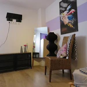  Apartment Apartementhaus Gneisenaustraße